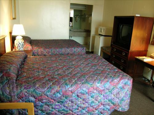 Sunshine Inn & Suites バージニアビーチ 部屋 写真
