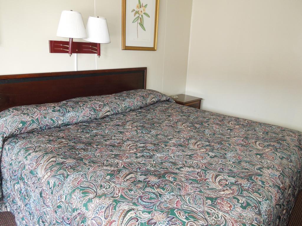 Sunshine Inn & Suites バージニアビーチ エクステリア 写真
