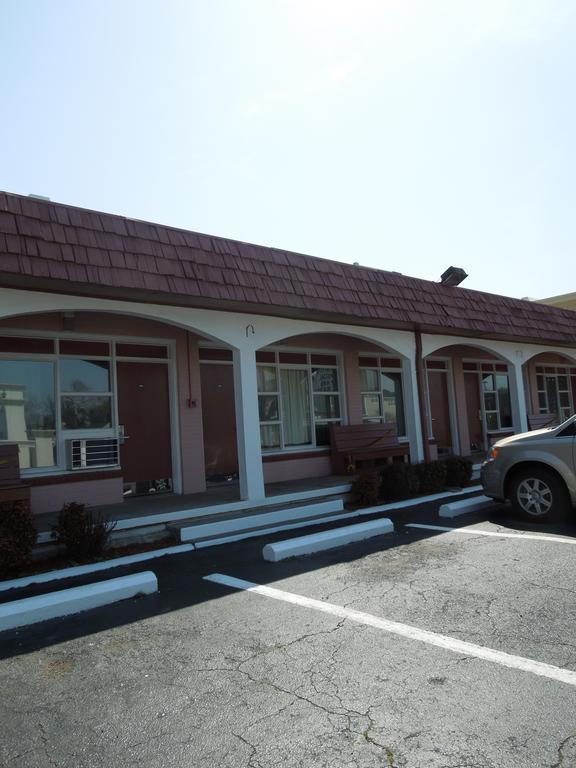Sunshine Inn & Suites バージニアビーチ エクステリア 写真